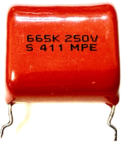 Picture of Polyester Capacitor 665K 250V, 6.6uF 250V, 6600nF 250V 23x24x13mm